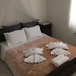 Апартаменты Romantic Getaway Save